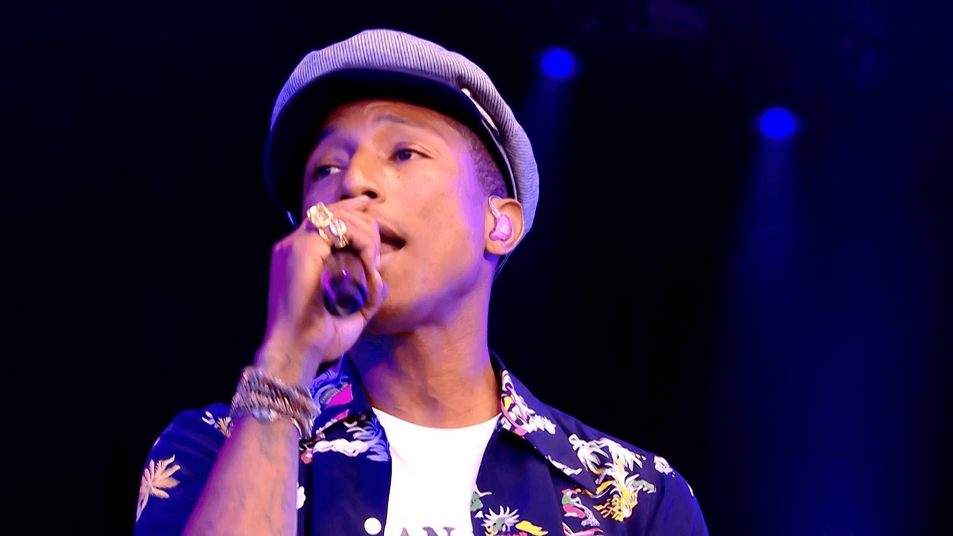 Pharrell Williams - Live at Glastonbury