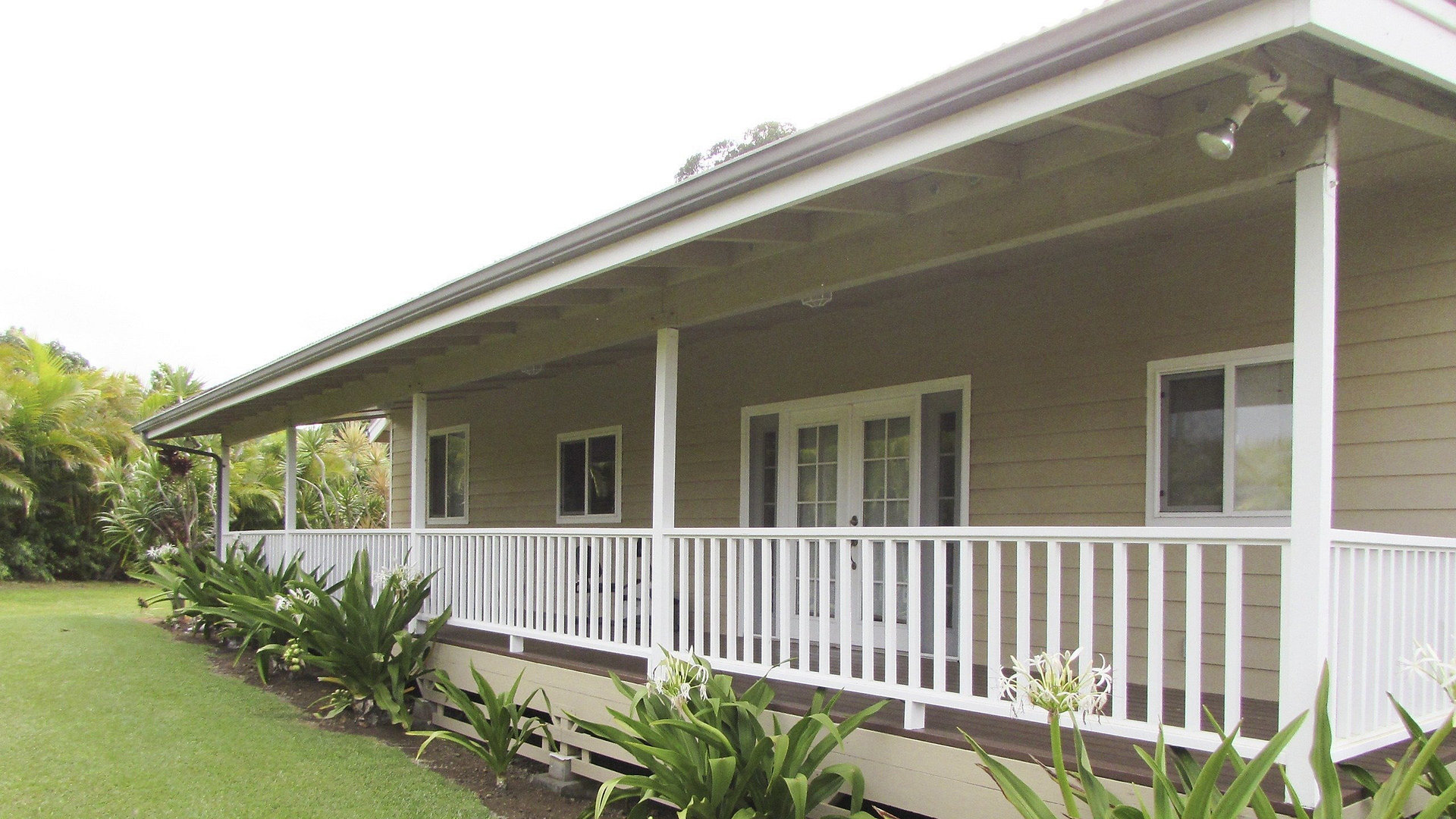 A Big Yard on The Big Island