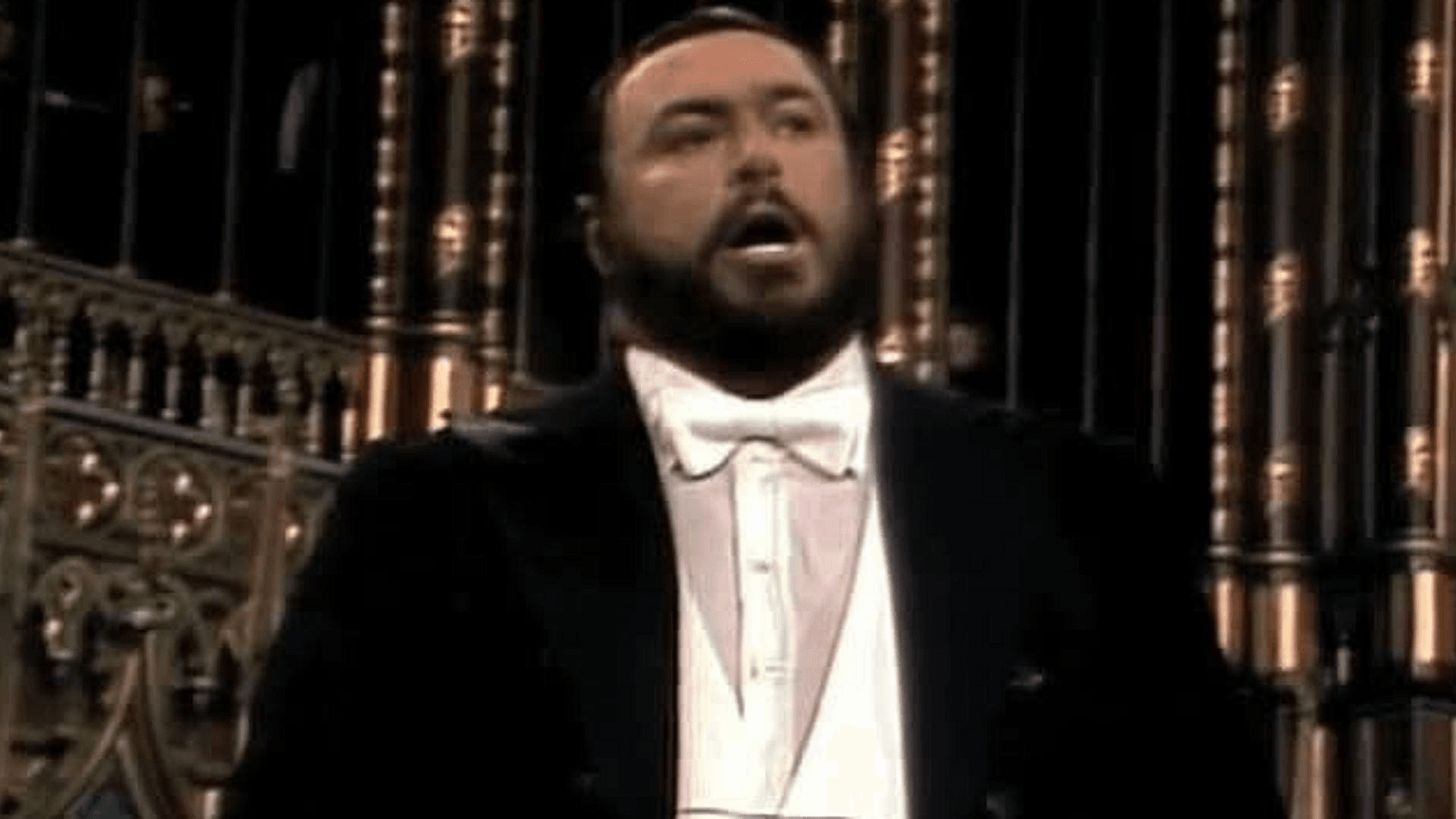 Luciano Pavarotti - Christmas at Notre-Dame