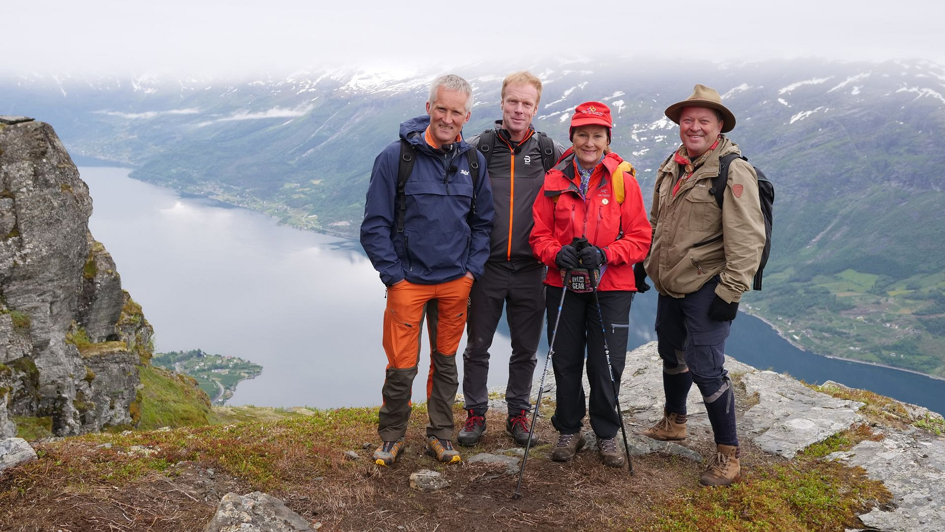 Gutta på tur med Dronningen